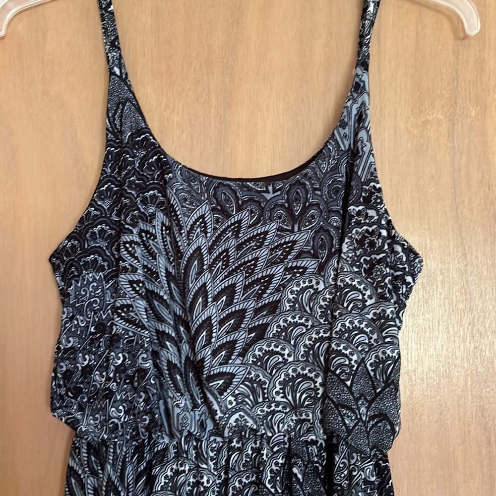 5th & Love Spaghetti Strap Black, Gray, White Paisley Floral Print Maxi Dress